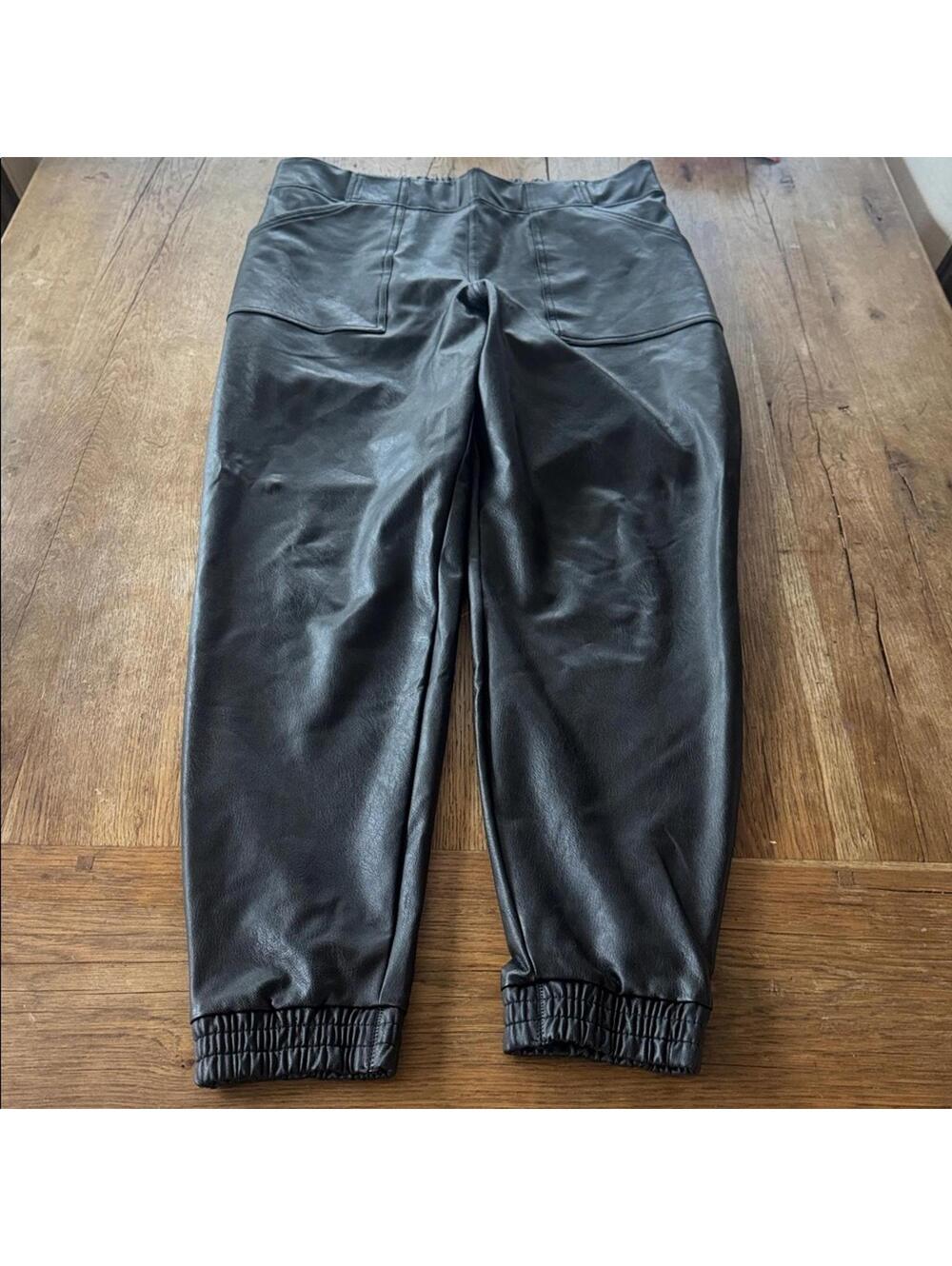 SPANX Leather Like Jogger Pants Noir Black Size 1X